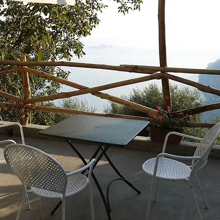 Colle Dell'ara Bed and breakfast 4*