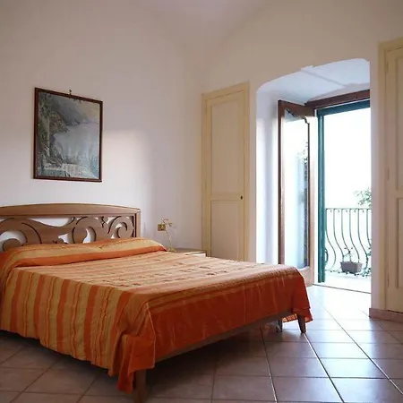 Colle Dell'ara بوسيتانو