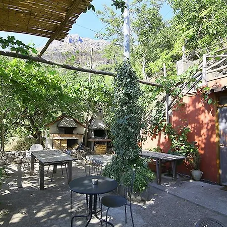 Colle Dell'ara بوسيتانو