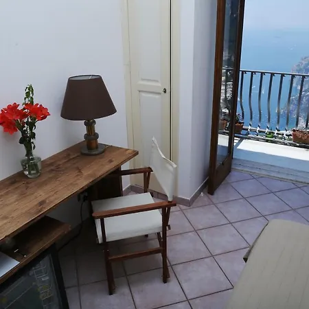 Colle Dell'ara بوسيتانو