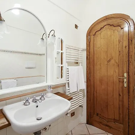 Colle Dell'ara فندق مبيت وإفطار