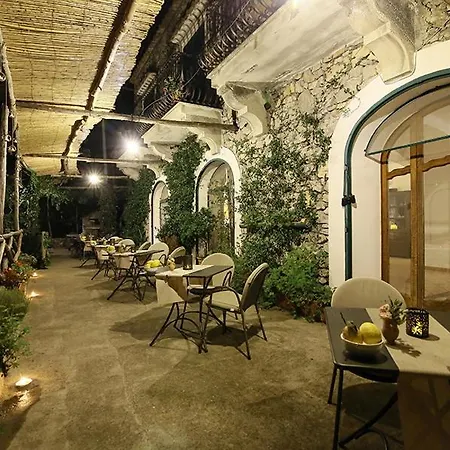 Colle Dell'ara 2* Positano
